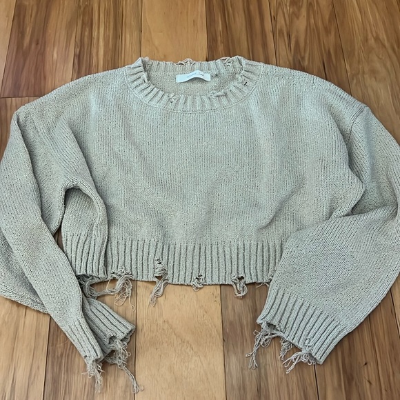 Sweaters - Distressed cropped sweater